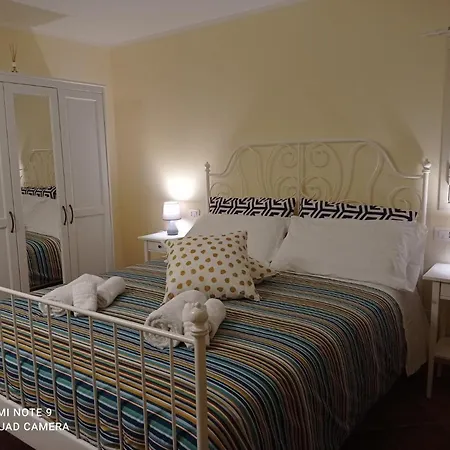 Balconcino Sugli Ulivi Alojamento de Acomodação e Pequeno-almoço